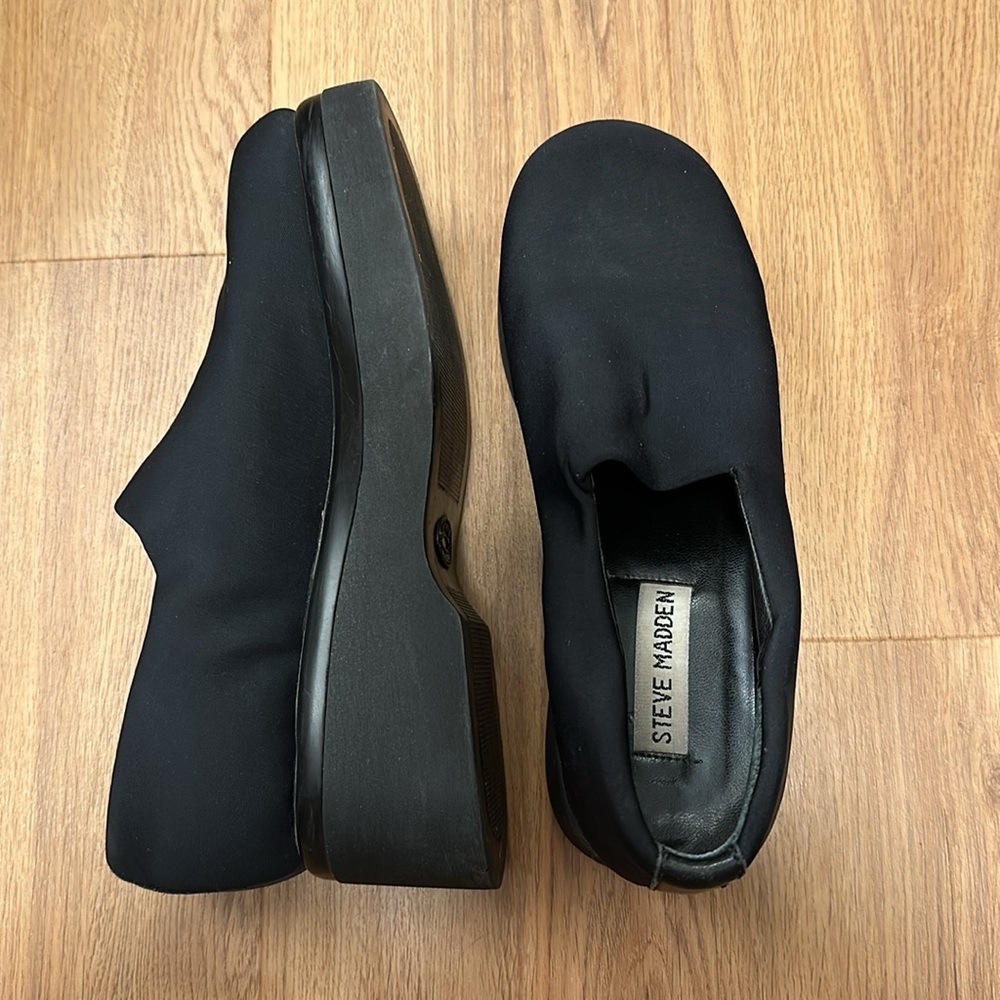 Vintage Steve Madden Stretchy Loafers